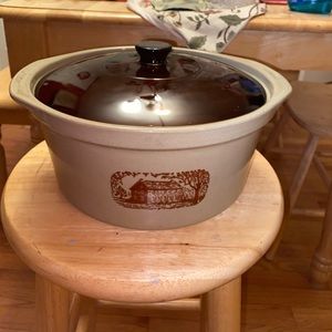 Amana Radarange Western Stoneware Crock Pot